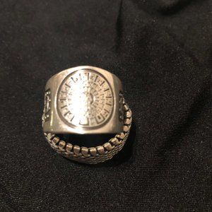 SILVER RING